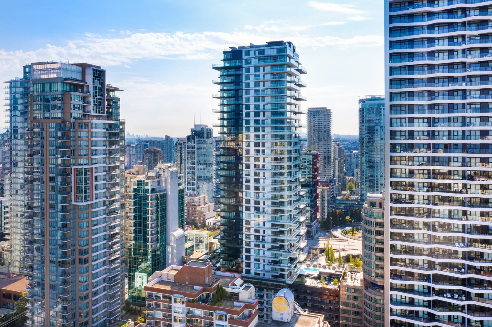 1335 Howe by Onni — downtown Vancouver