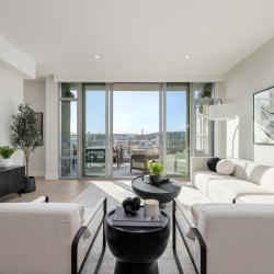 794-Arthur-Erickson-Pl-West-Vancouver-01-2000x1333